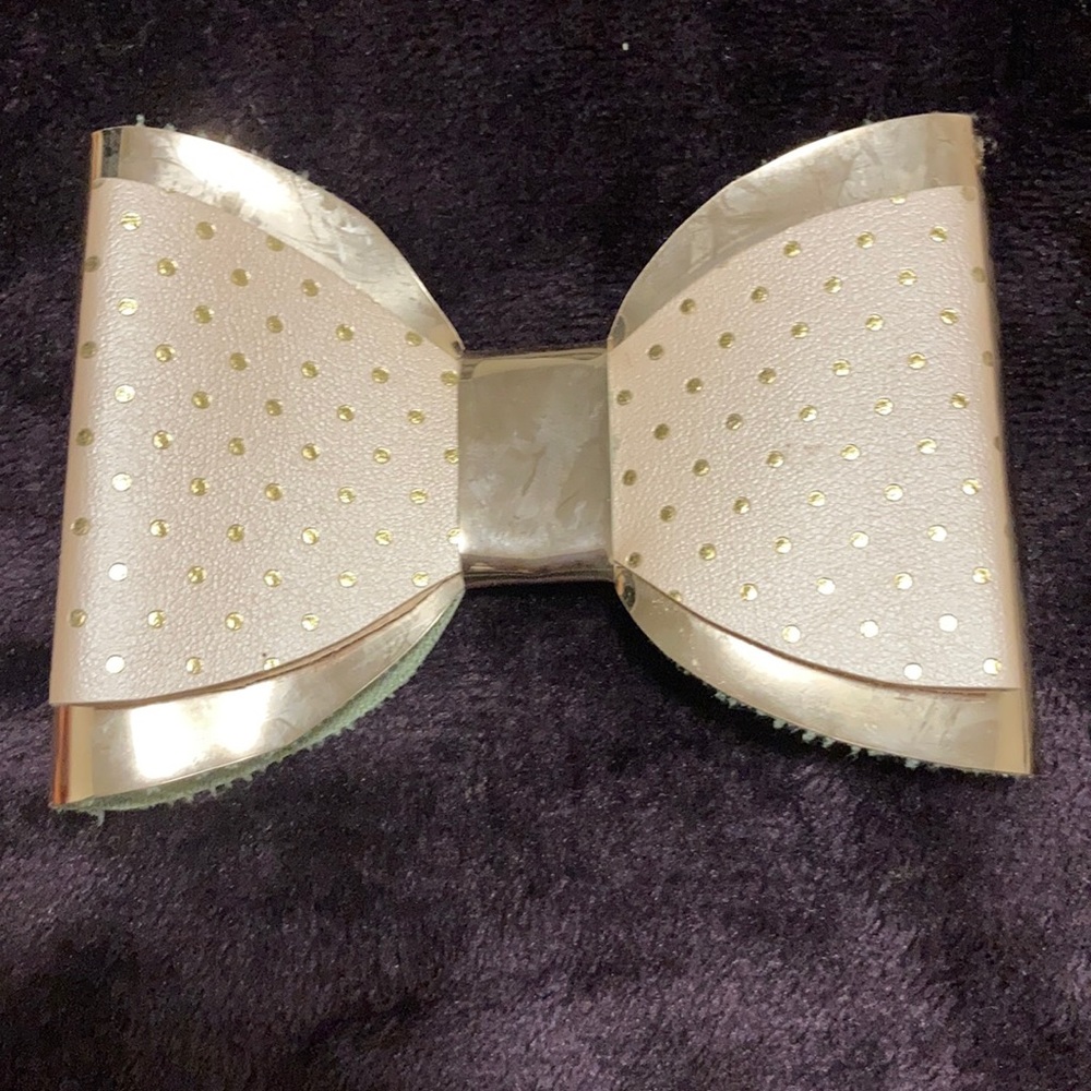 Big bows
